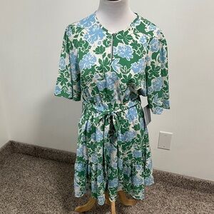 🌷 NWT Melloday Floral Midi Dress